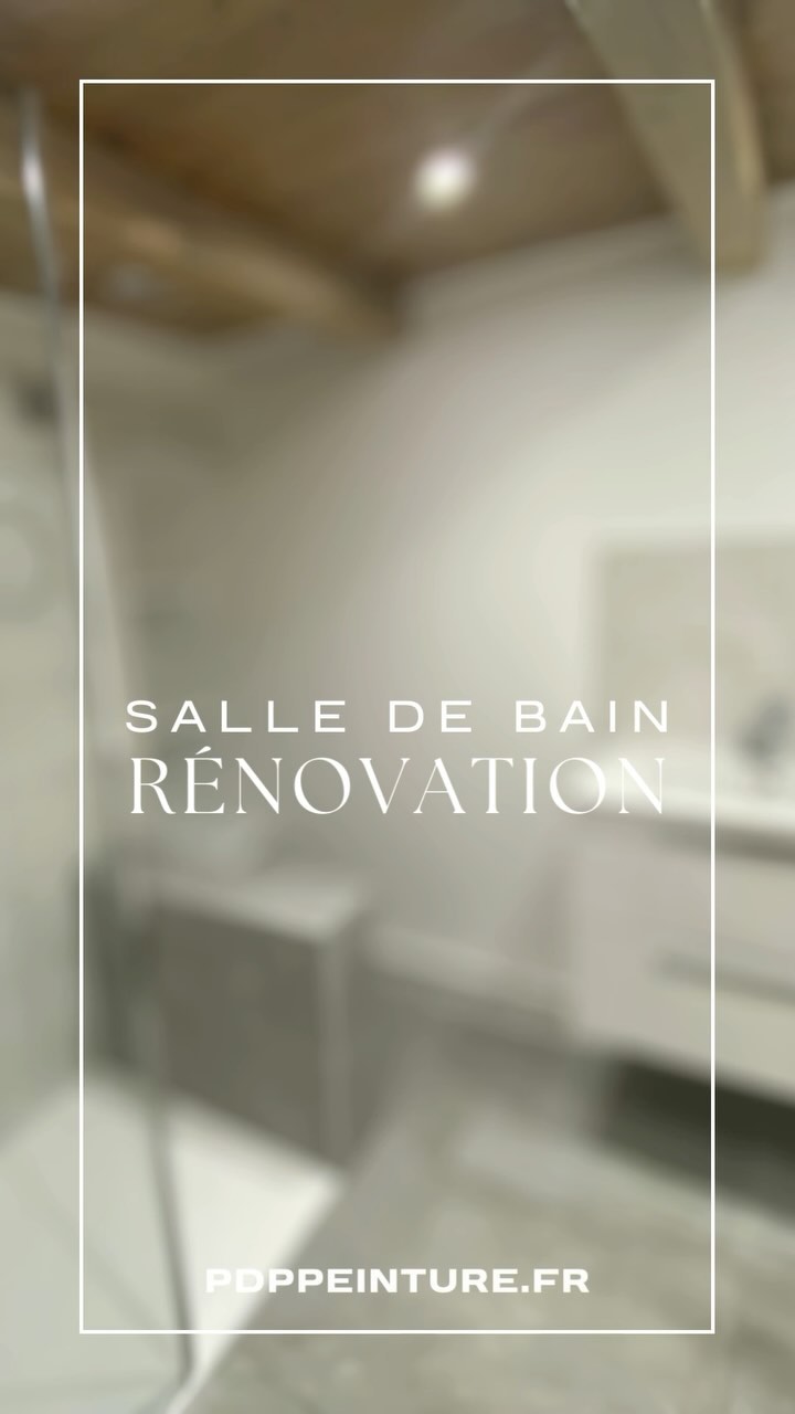 AVANT/APRES 🚿 Nouvelle salle de bain
👉 Sol carrelé, caisson sur mesure, pose de faience au niveau du bac à douche, murs peints en satiné.
.
.
.
#teamreno #renovation #travaux #annecy #leroymerlin #artisanpeintre #decorationinterieur #peintreenbatiment #hautesavoie #pdppeinture #geneve #cruseilles #bathroomrenovations #salledebaindesign #faience