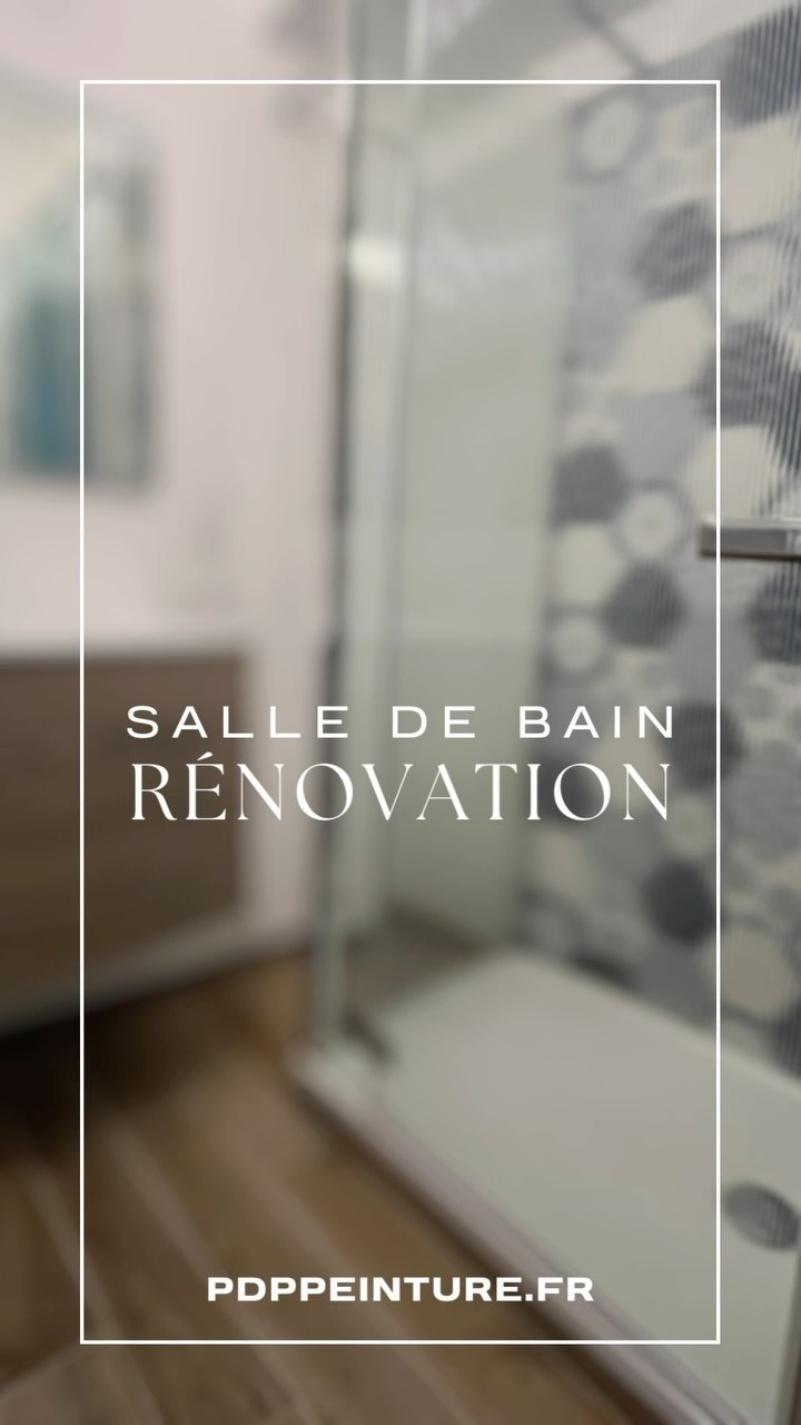 AVANT/APRES 🚿 Salle de bain transformée ! 
👉 Raccord tuyauterie pour passer d’une baignoire à un bac à douche 
👉 Revêtement en carrelage et faïence pour une esthétique raffinée 
👉 Installation des éléments pour une fonctionnalité optimale 
.
.
.
#teamreno #renovation #travaux #annecy #leroymerlin #artisanpeintre #decorationinterieur #peintreenbatiment #hautesavoie #pdppeinture #geneve #cruseilles #bathroomrenovations #salledebaindesign #faience