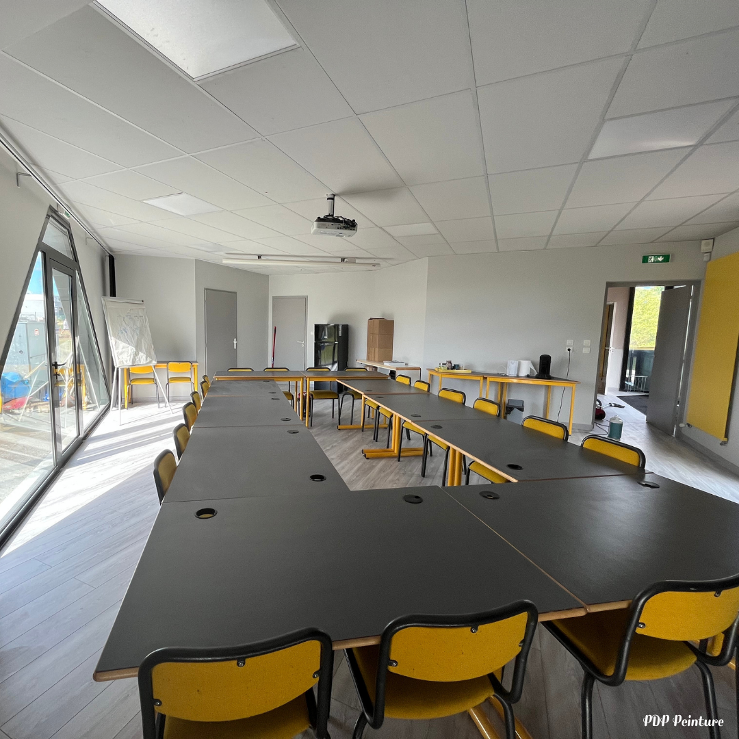 Photo de PDP Peinture salle de réunion MFR